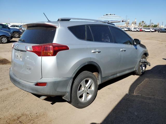 2T3WFREV2EW119334 Toyota Rav4 Xle