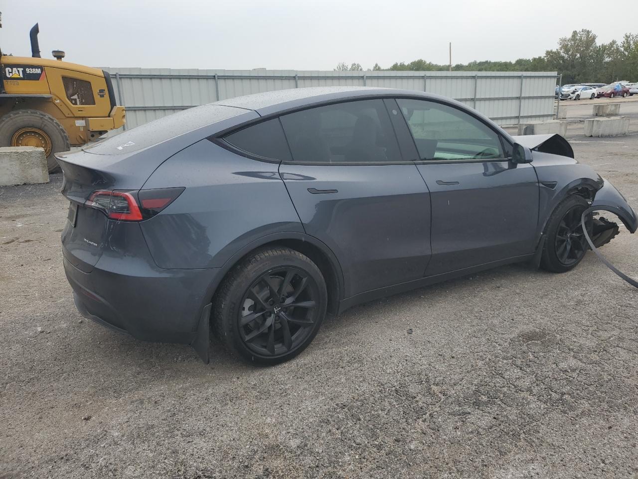 5YJYGDEE9MF108649 Tesla Model Y  3