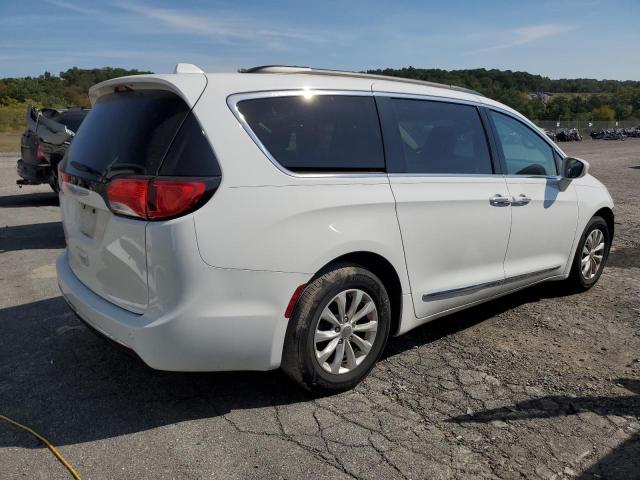 2C4RC1BG1HR517341 2017 CHRYSLER PACIFICA, photo no. 3