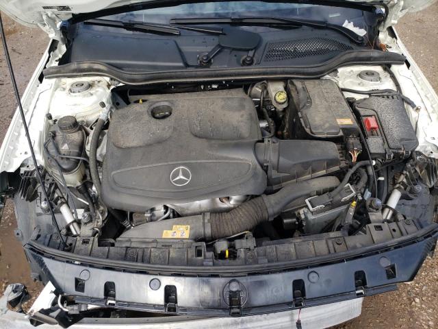 WDCTG4GB4GJ218819 Mercedes-Benz Gla 250 4matic