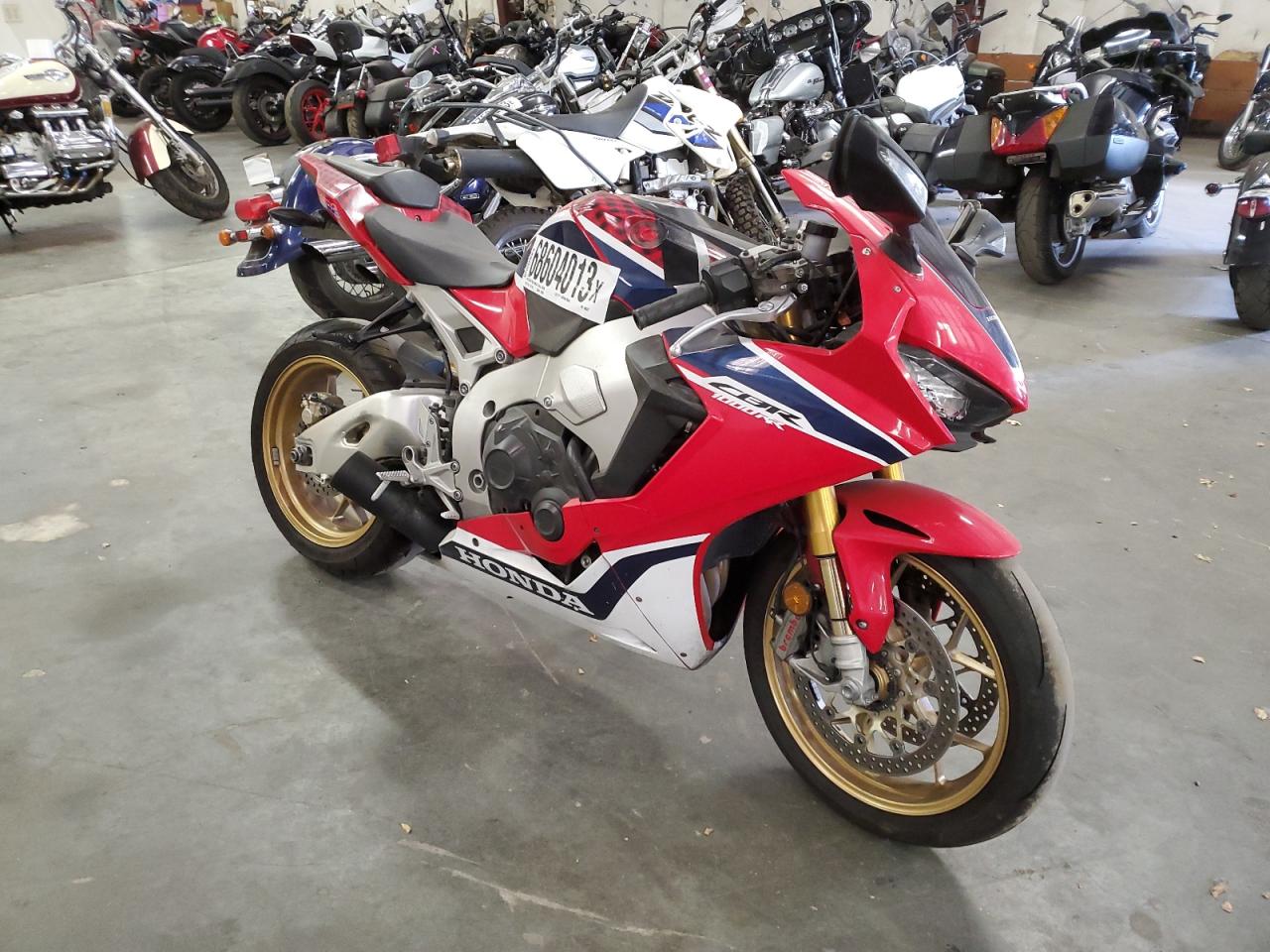 JH2SC7770HK000227 HONDA CBR1000 SP 2017