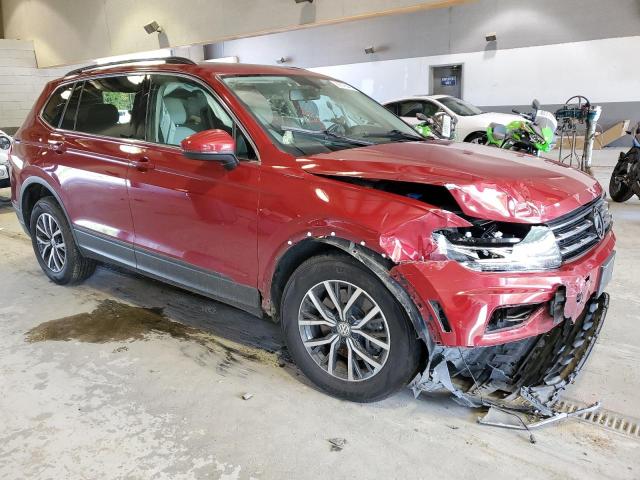 3VV2B7AX2KM010991 Volkswagen Tiguan SE 4