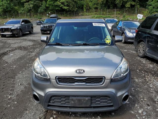 VIN: KNDJT2A66C7445168 Auction: COPART Lot: 66200963 Location: NY - NEWBURGH KNDJT2A66C7445168 KIA SOUL 2012 GRAY Photo 5