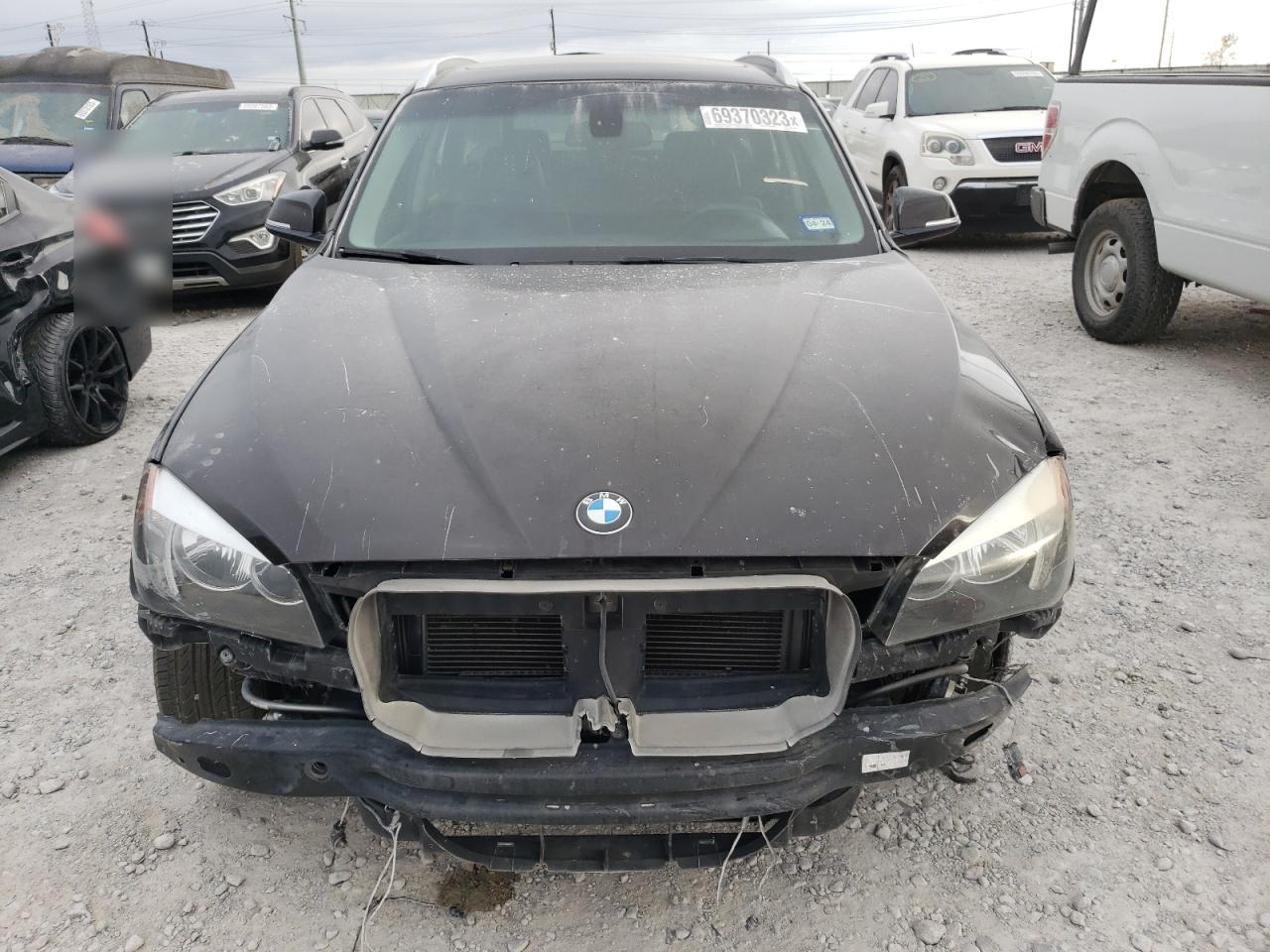 2015 BMW X1 xDrive28I vin: WBAVL1C55FVY24711