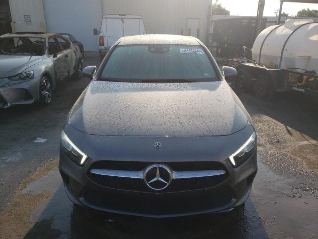 WDD3G4EB6KW027963 Mercedes-Benz A 220