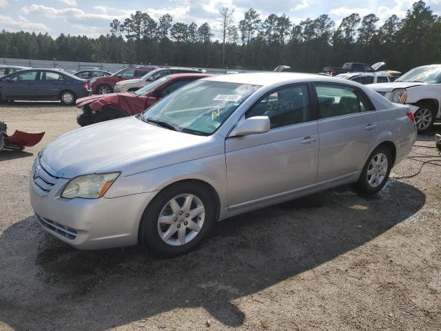 2005 Toyota Avalon XL