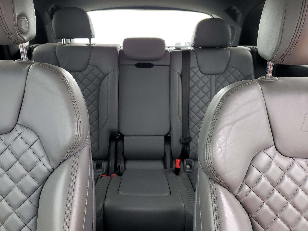 WA1B4AFY4K2084356 2019 Audi Sq5 Premium Plus