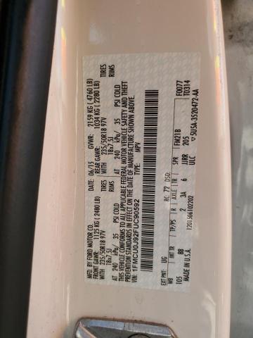 1FMCU0J92FUC90592 Ford Escape Titanium