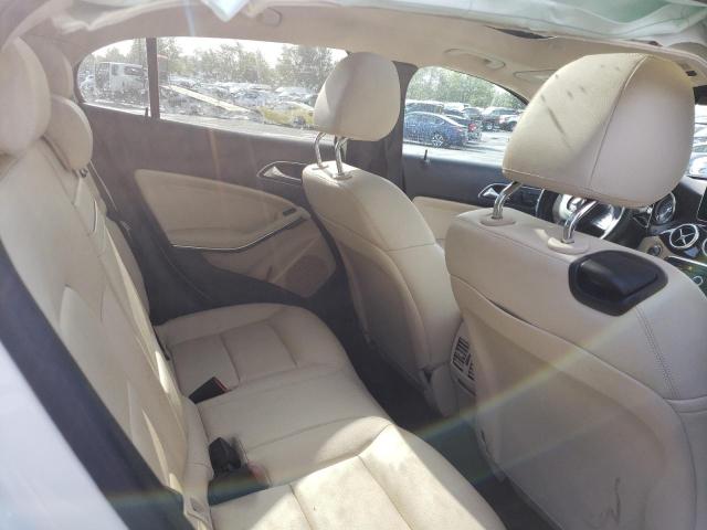 WDCTG4EB4GJ208066 Mercedes-Benz GLA 250