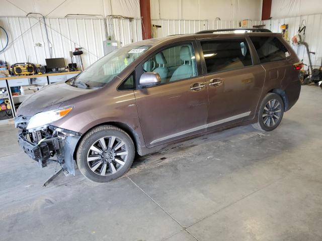 2018 Toyota Sienna XLE