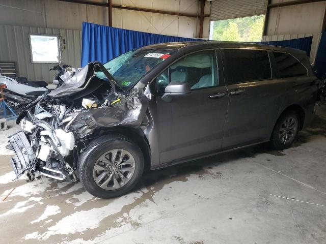 2023 Toyota Sienna XLE