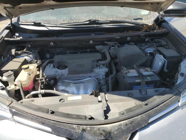 2T3BFREV9GW430180 Toyota RAV4 LE