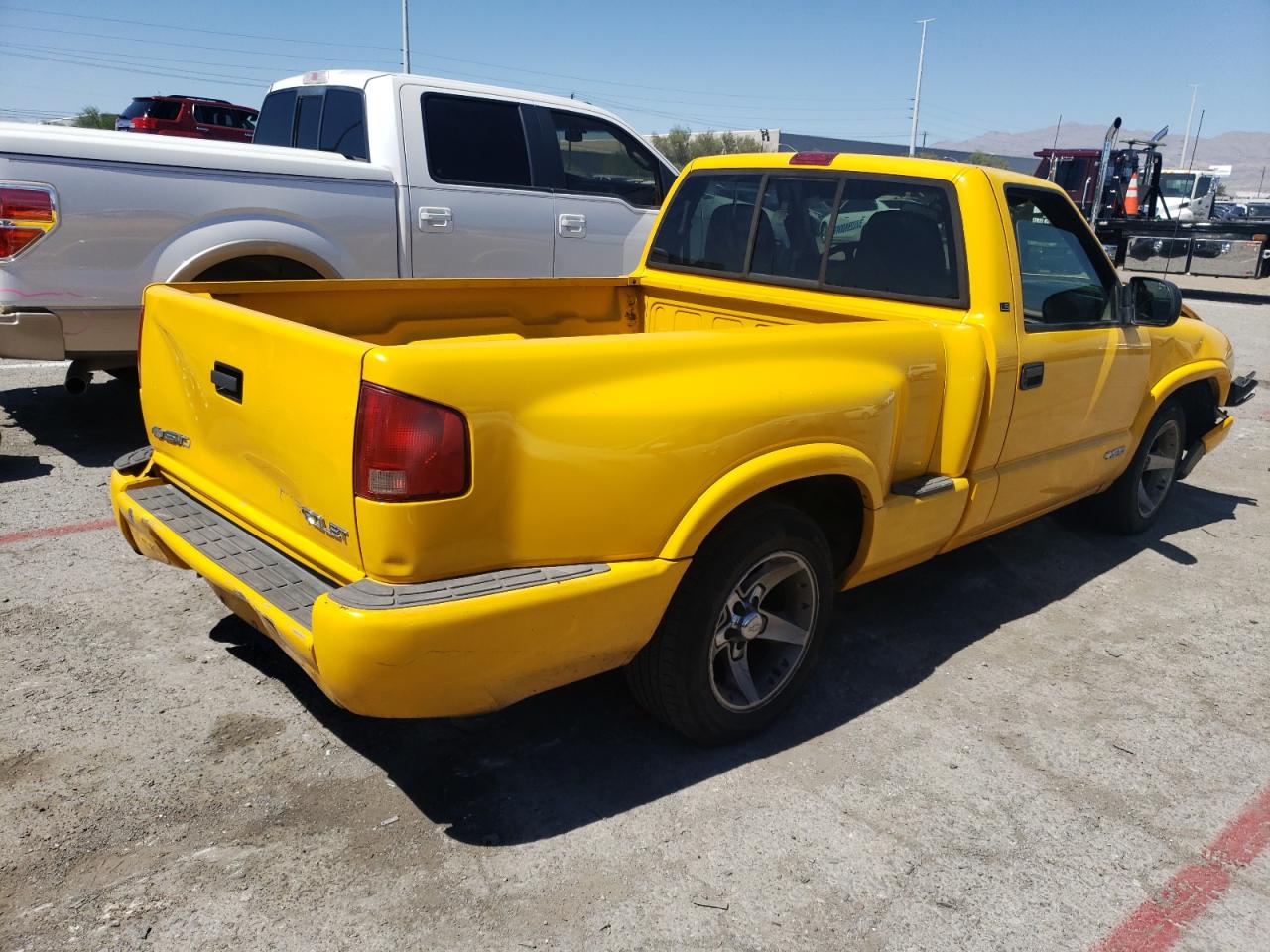 1GCCS14X038252633 2003 Chevrolet S Truck S10