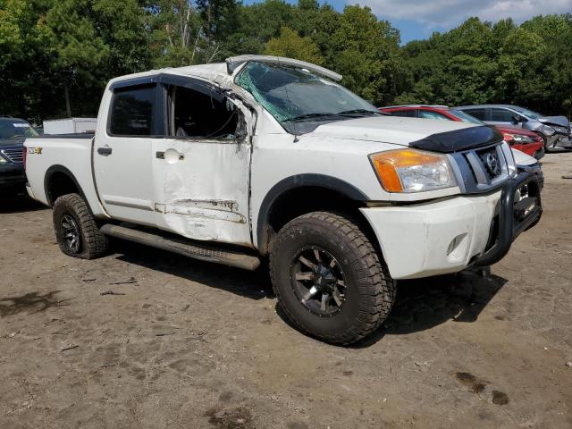1N6BA0EC6FN505722 Nissan TITAN S
