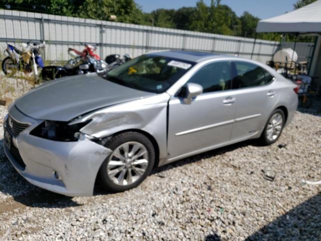 2013 Lexus ES 300h 