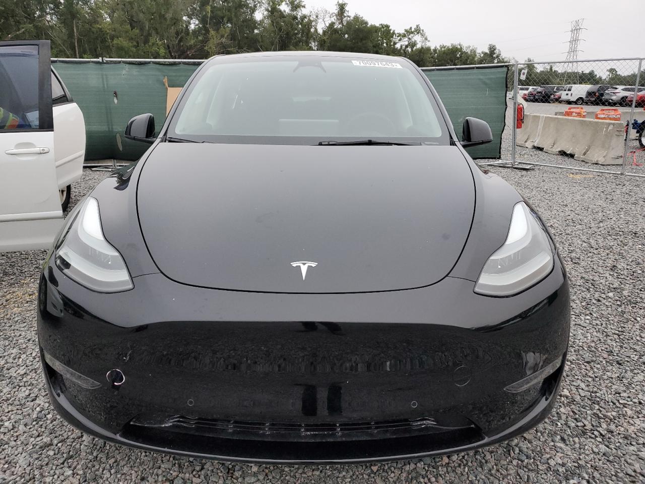 7SAYGDEF4NF544631 Tesla Model Y  5