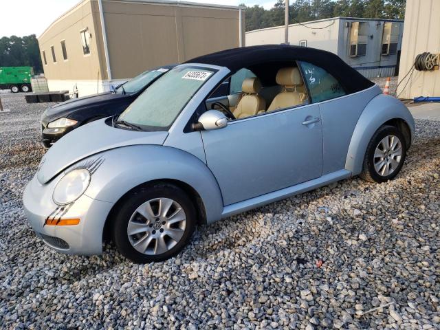 2010 Volkswagen New Beetle 