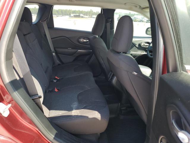 1C4PJLCB3KD290370 Jeep Cherokee Latitude