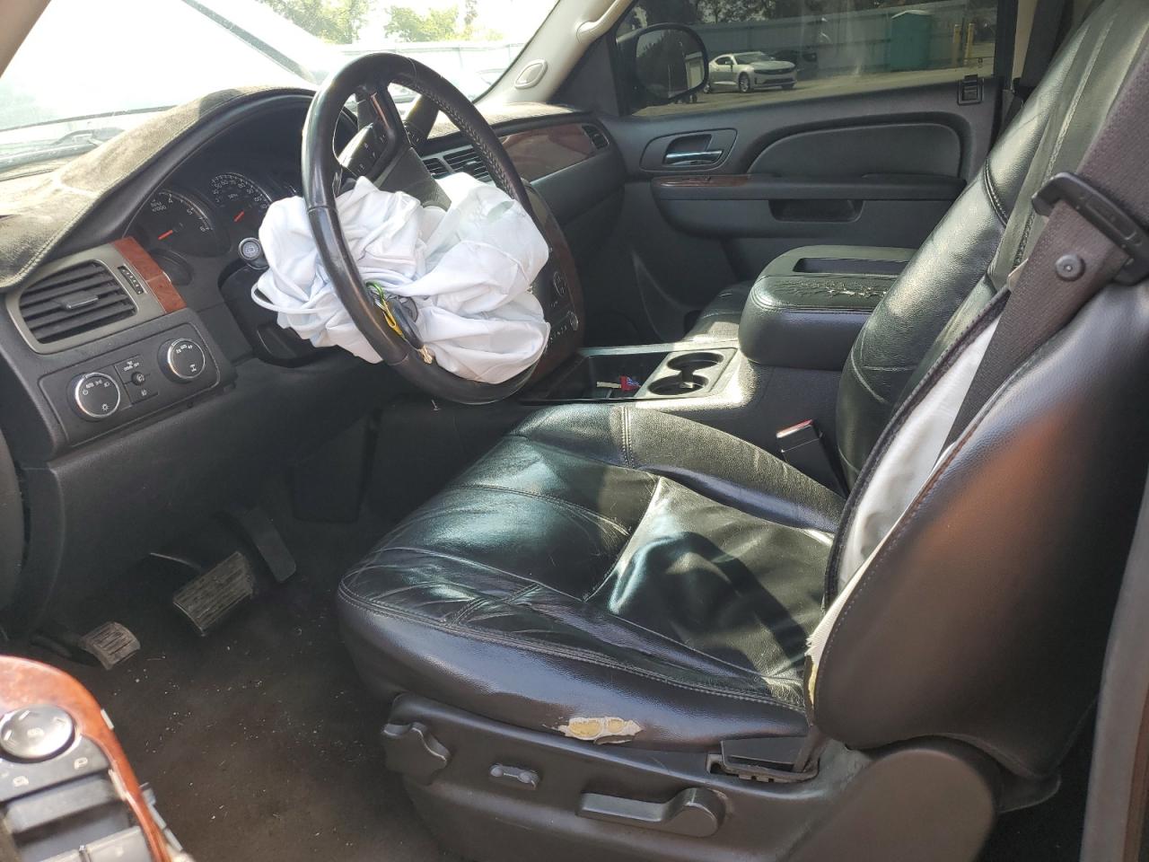 1GNUKBE08AR234861 2010 Chevrolet Tahoe K1500 Lt