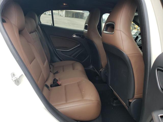 WDCTG4GB3FJ132738 Mercedes-Benz Gla 250 4matic