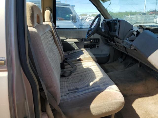 1992 Chevrolet Gmt-400 C2500 VIN: 1GCFC24K7NE188194 Lot: 69624193