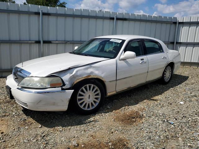 2003 Lincoln Town Car Executive