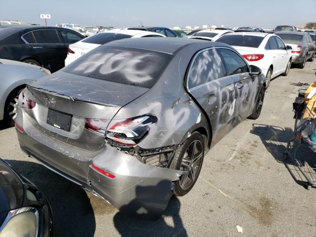 WDD3G4EB7KW017815 Mercedes-Benz A 220