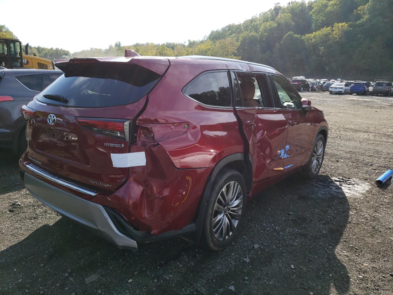 VIN: 5TDEBRCH5MS018826 2021 TOYOTA HIGHLANDER