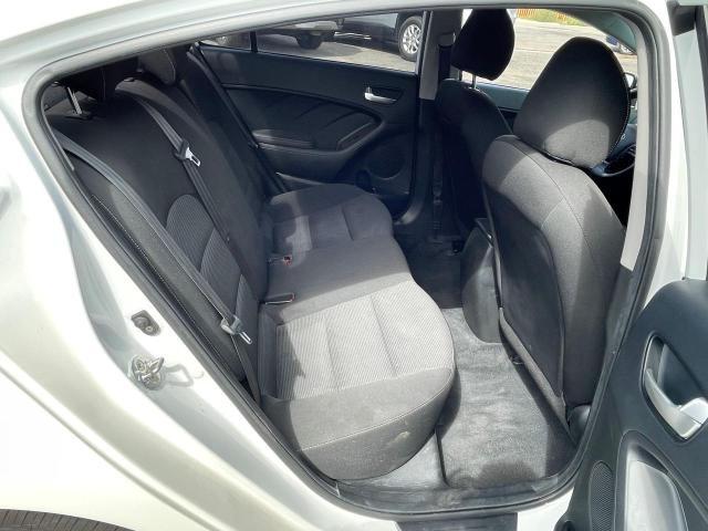 3KPFK4A71JE218111 KIA FORTE LX