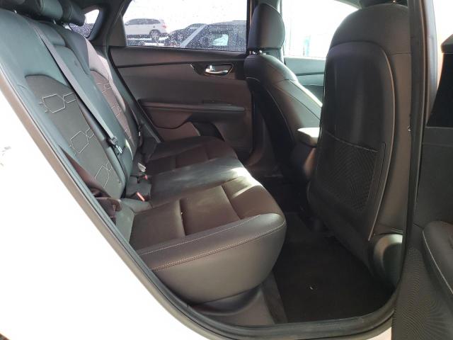 3KPF34AD5ME393114 KIA Forte Gt Line