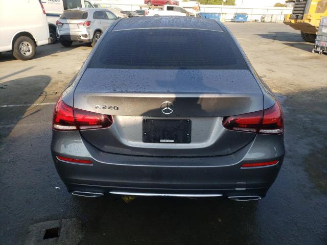 WDD3G4EB6KW027963 Mercedes-Benz A 220
