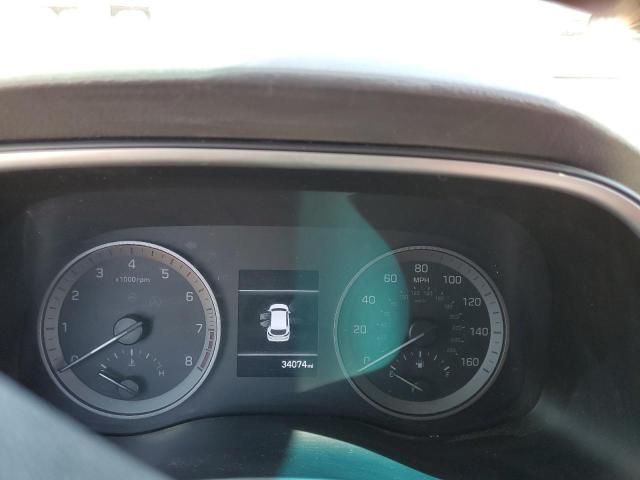 KM8J2CA49KU010776 Hyundai TUCSON SE