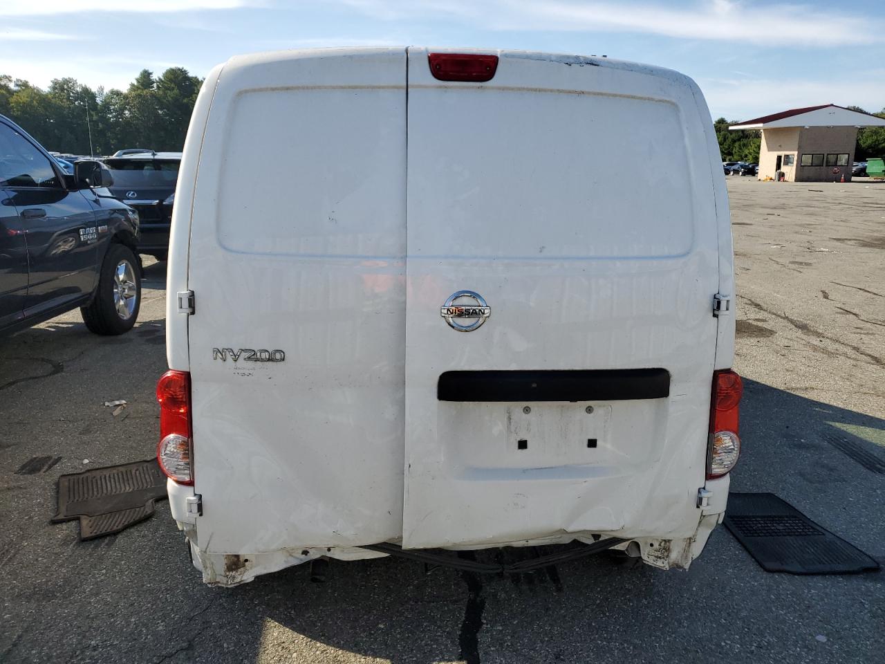 3N6CM0KN4MK703994 Nissan NV 200 2.5S 6