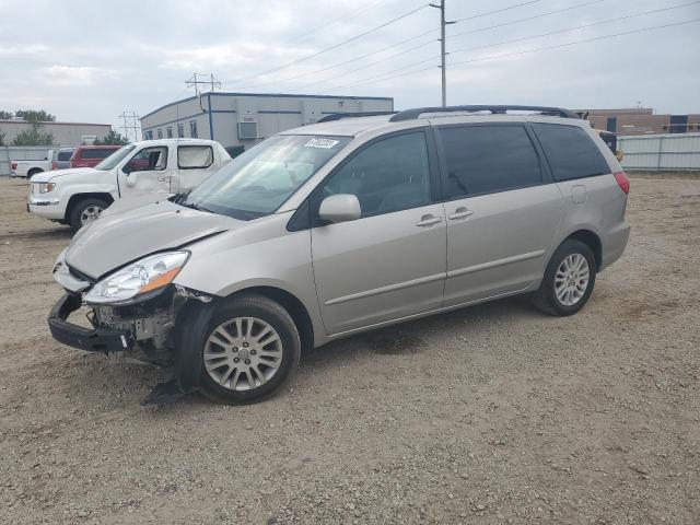 2010 Toyota Sienna XLE