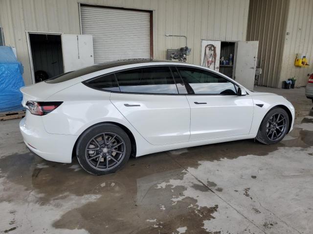 5YJ3E1EA8MF858801 Tesla MODEL 3