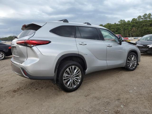 VIN 5TDFZRAH0NS093275 2022 Toyota Highlander, Platinum no.3