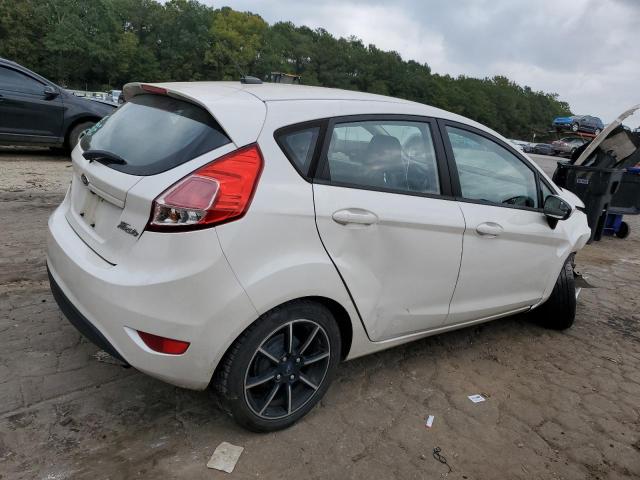 3FADP4EJ0KM103950 Ford Fiesta SE 3