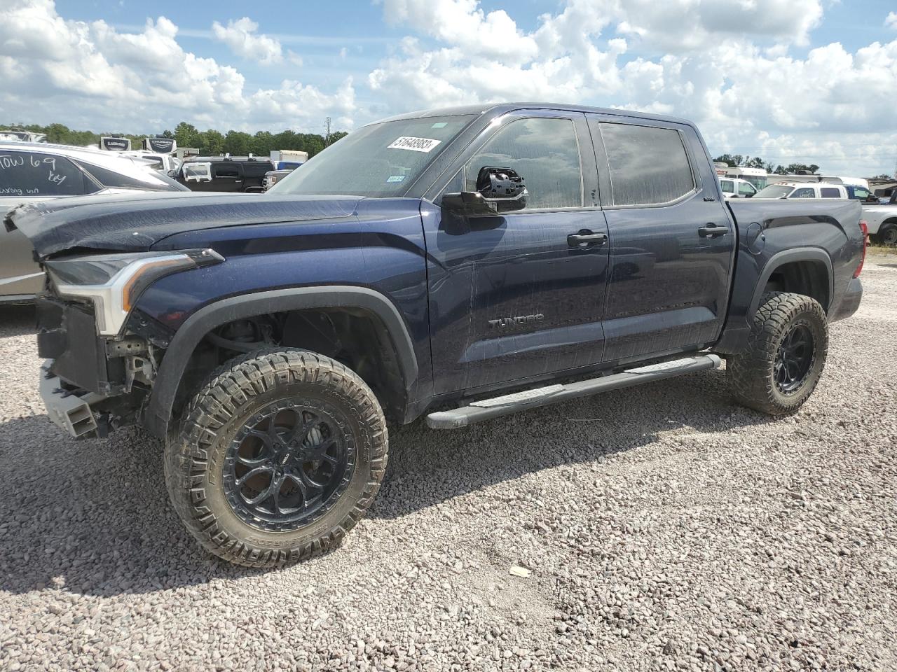 VIN: 5TFLA5AB1NX011143 2022 TOYOTA TUNDRA