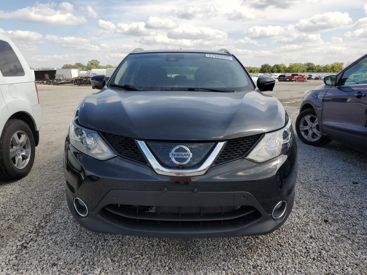 JN1BJ1CP1JW195581 2018 Nissan Rogue Sport S