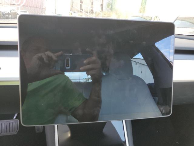 5YJ3E1EAXKF444903 Tesla MODEL 3