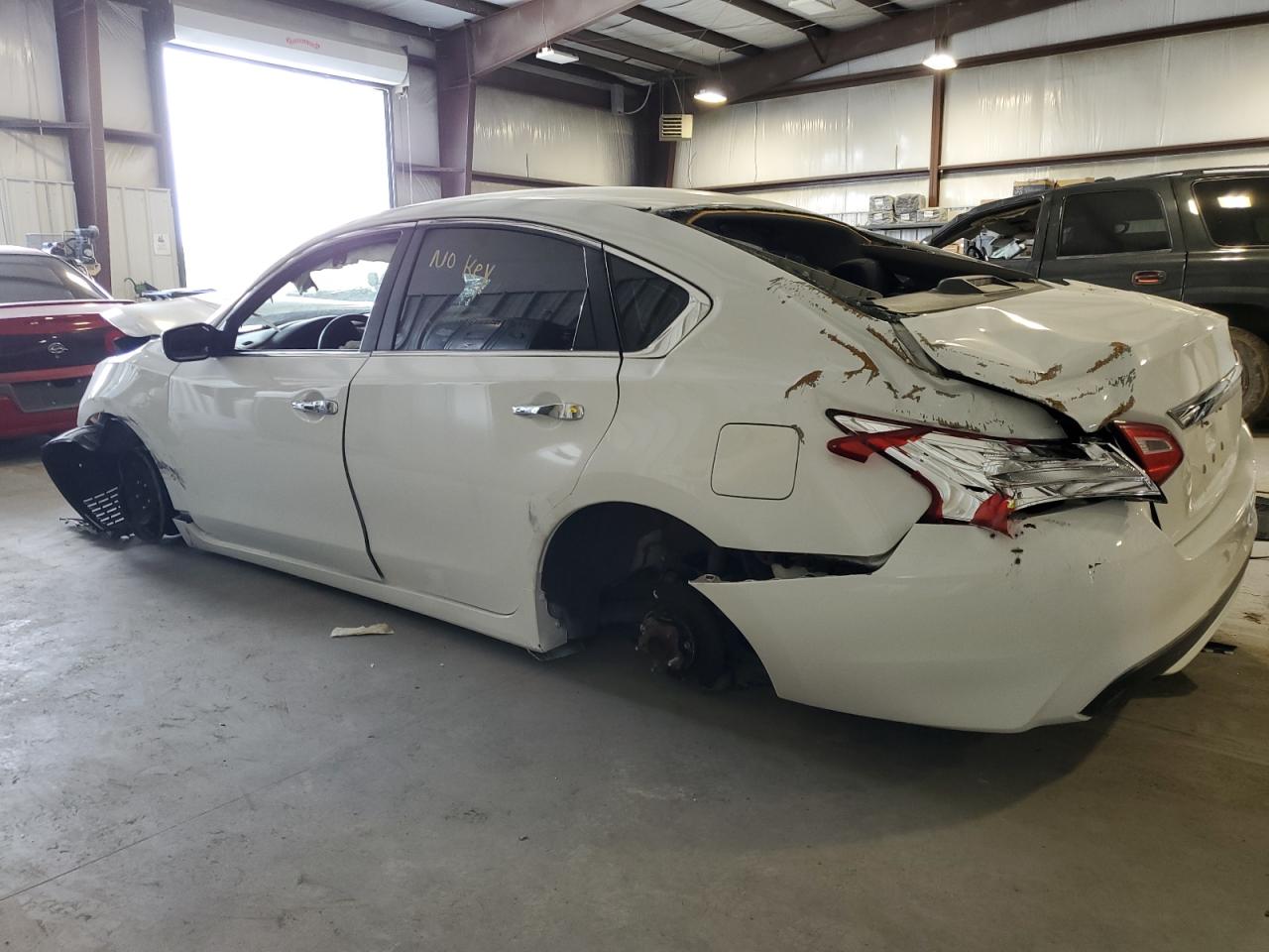 1N4AL3AP0HN359877 2017 Nissan Altima 2.5