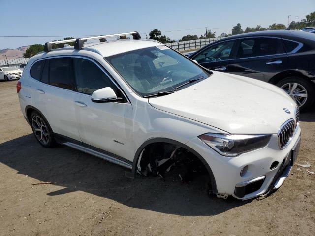 WBXHT3C3XJ5K21498 BMW X1 Xdrive28i