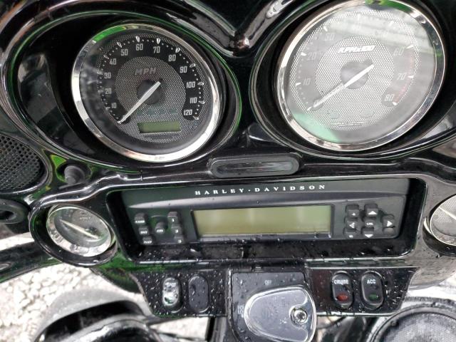 2011 HARLEY-DAVIDSON FLHXSE2 - 1HD1PZ818BB956365