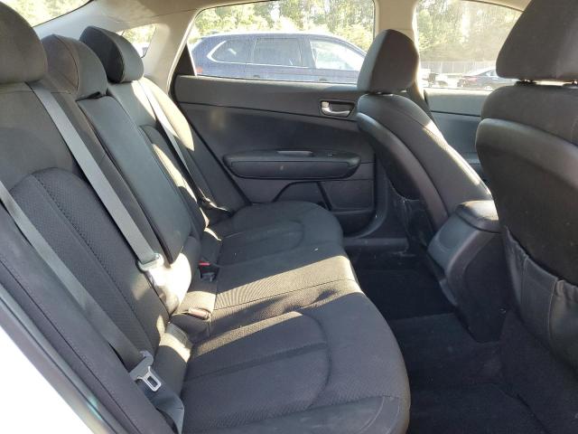 5XXGT4L32GG023372 KIA Optima Lx