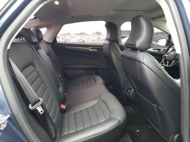3FA6P0H90JR165644 Ford FUSION SE