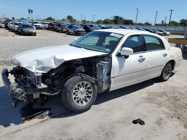 2002 Lincoln Town Car Signature