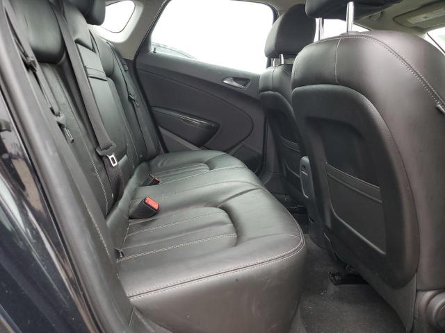 1G4PT5SV3E4221163 Buick Verano Premium
