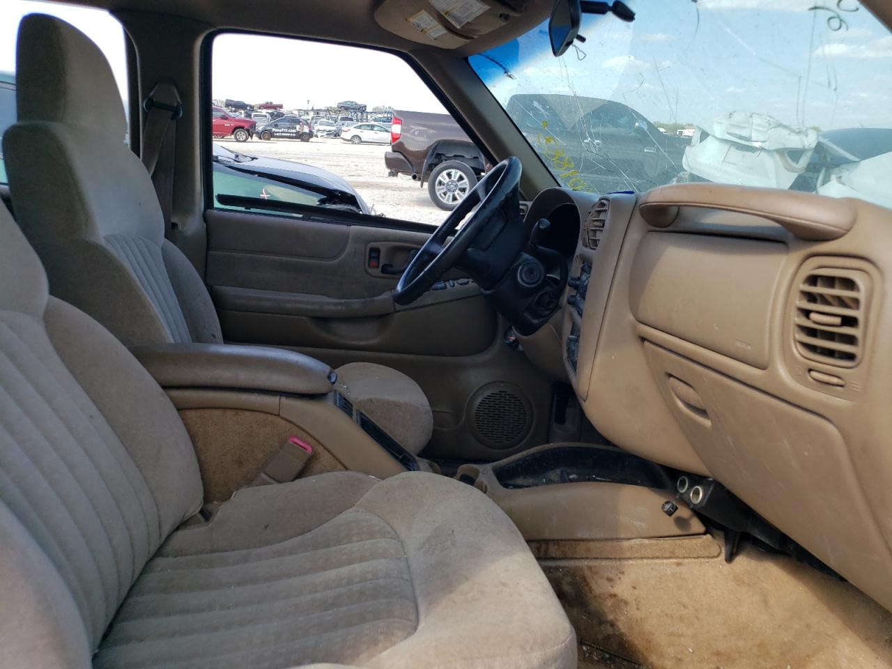 1GNCS13W02K158396 2002 Chevrolet Blazer