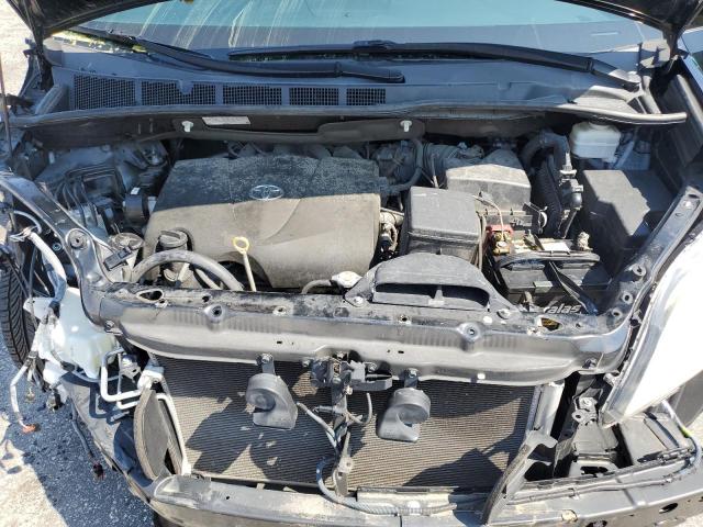 5TDYZ3DC1HS812334 Toyota SIENNA XLE