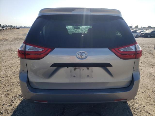 5TDZK3DC0GS755762 Toyota SIENNA